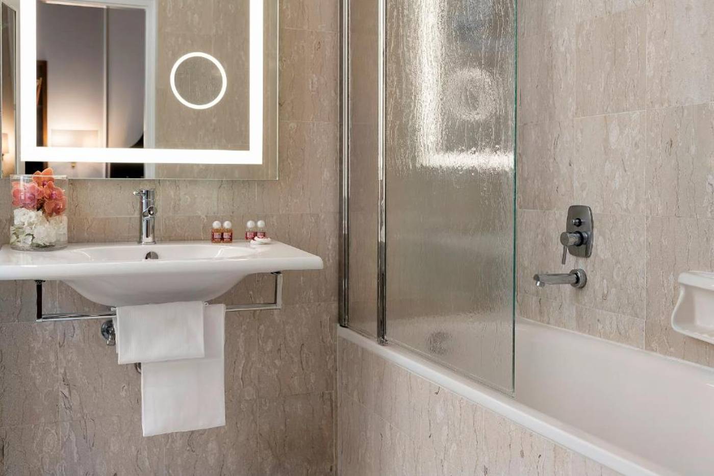 Bettoja-Hotel-Massimo-d-Azeglio-Room-41