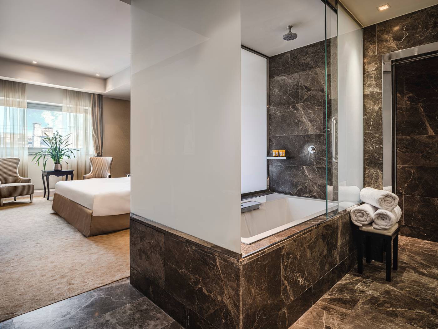 Anantara-New-York-Palace-Budapest-Room-44