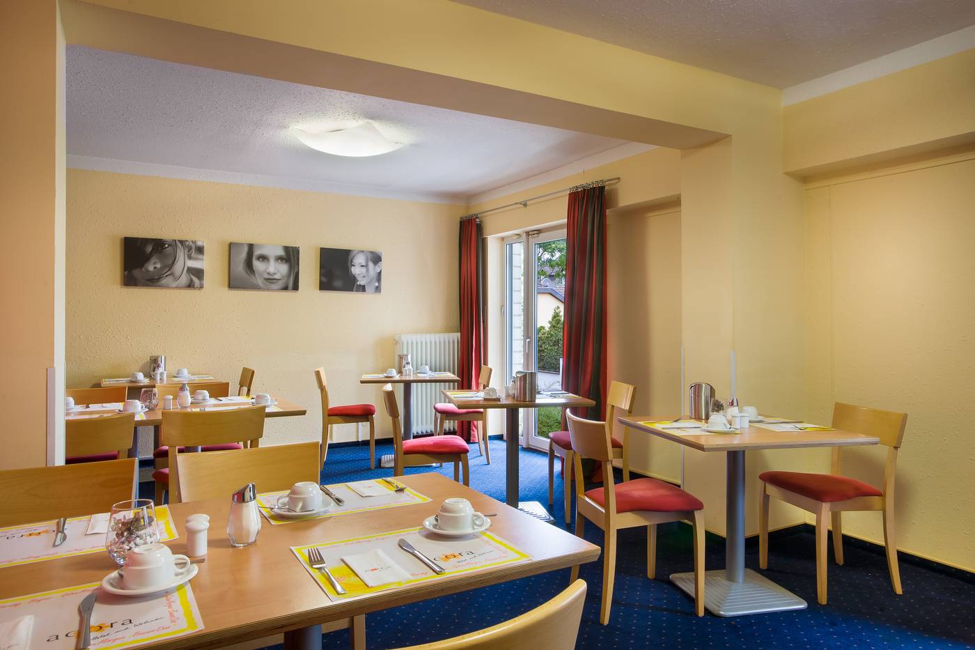 acora-Bonn-Living-the-City-Restaurant-13