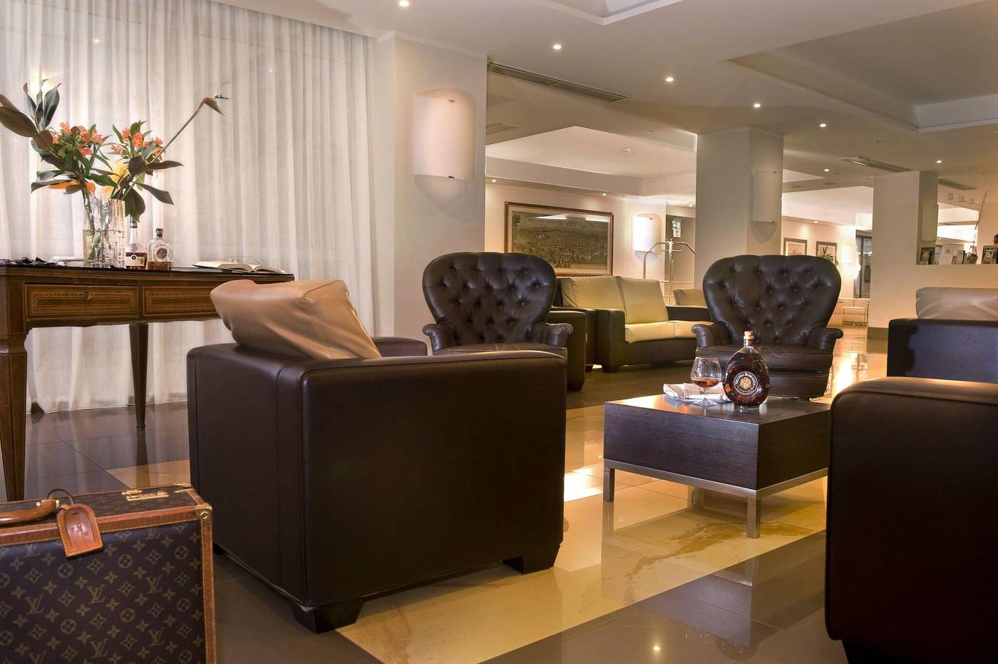 Cardinal-Hotel-St-Peter-Rome-Lobby-5