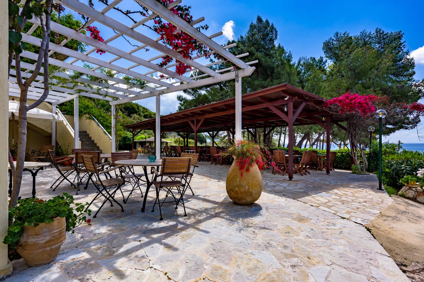 Panas-Hotel-Terrace-8