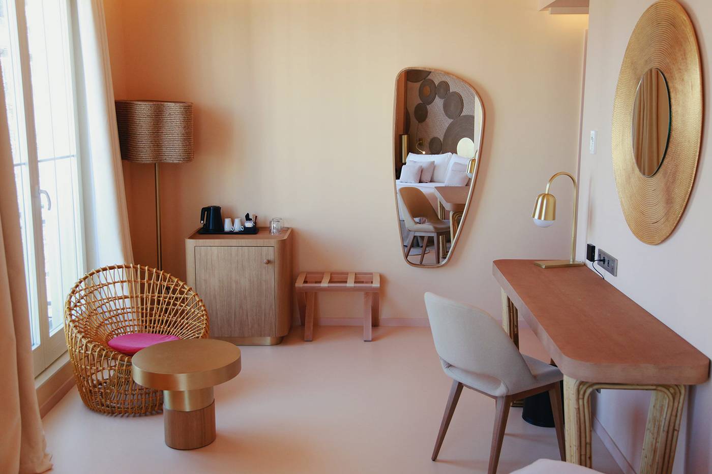 Room-Mate-Macarena-Room-39