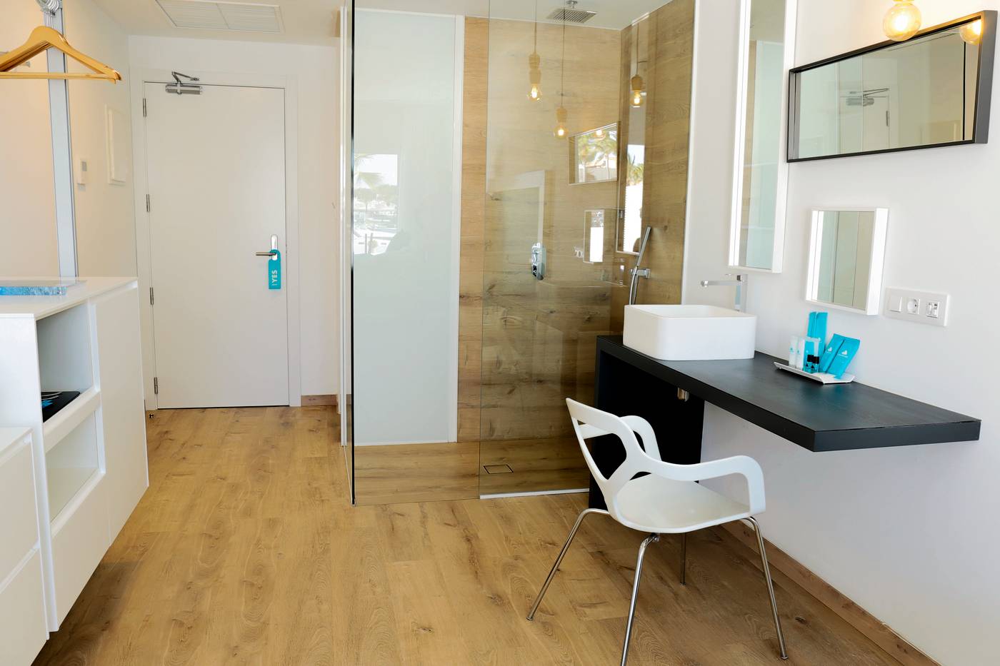 Casas-del-Lago-Hotel---Beach-Club-Room-26