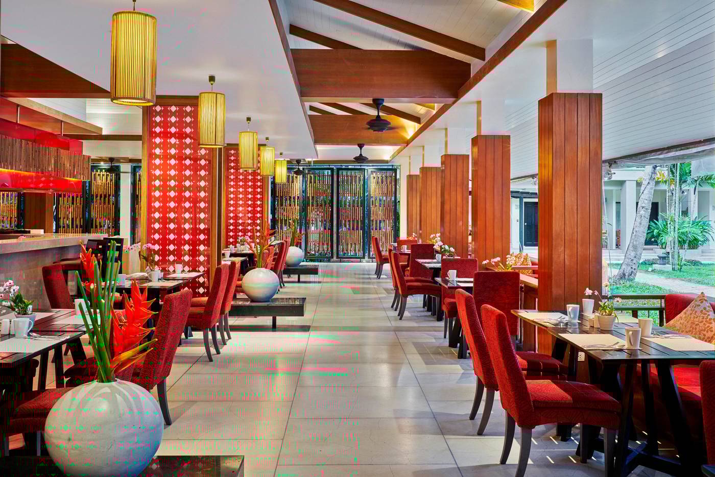Swissotel-Resort-Phuket-Kamala-Beach-Restaurant-44
