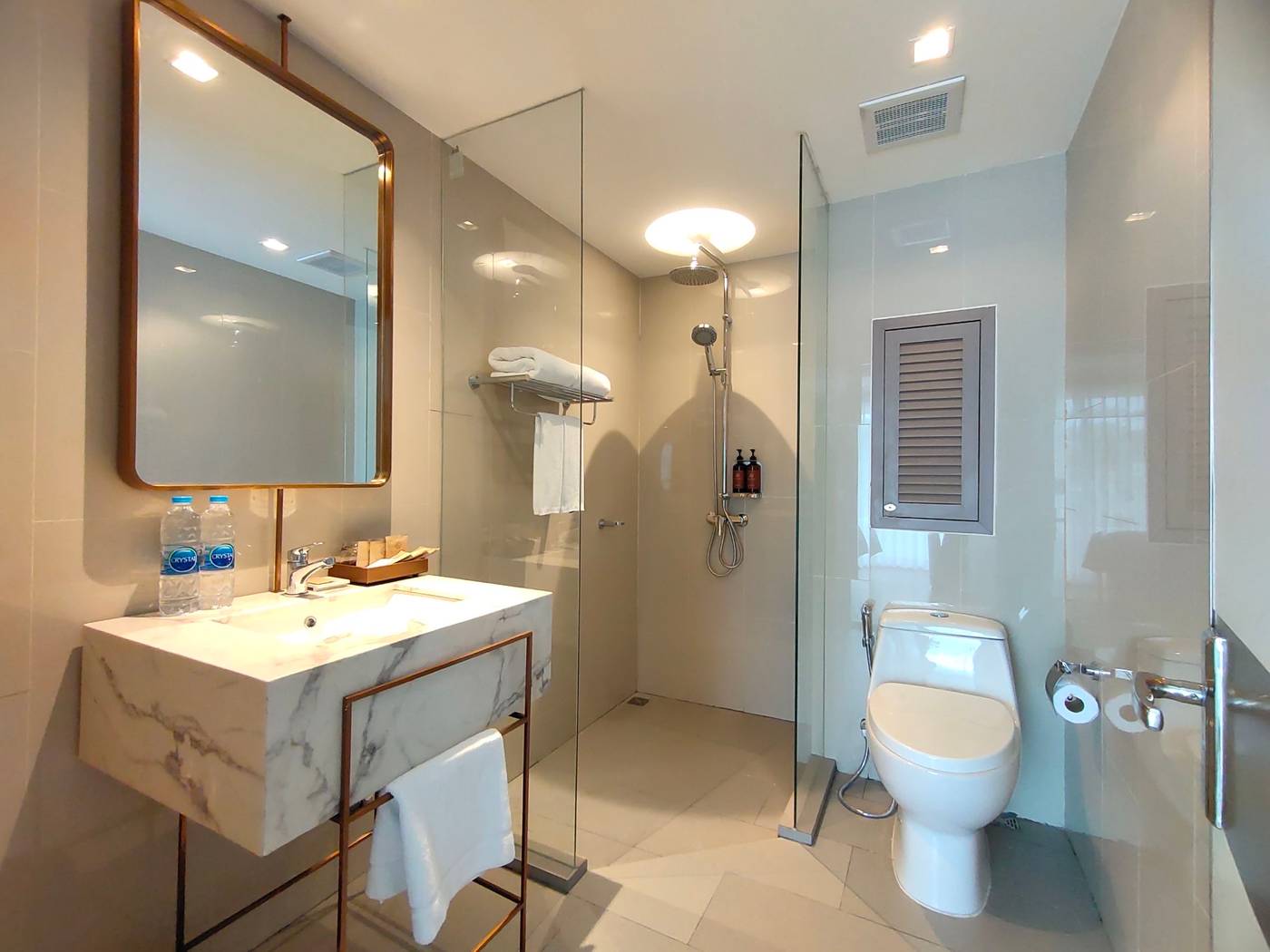 Away-Bangkok-Riverside-Kene-Room-53