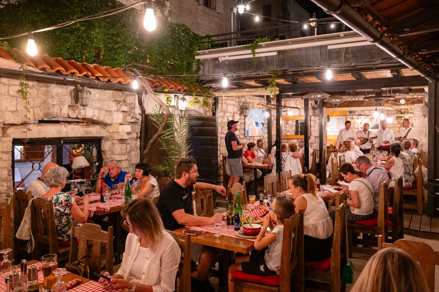 HOTEL-TRAGOS-Restaurant-30