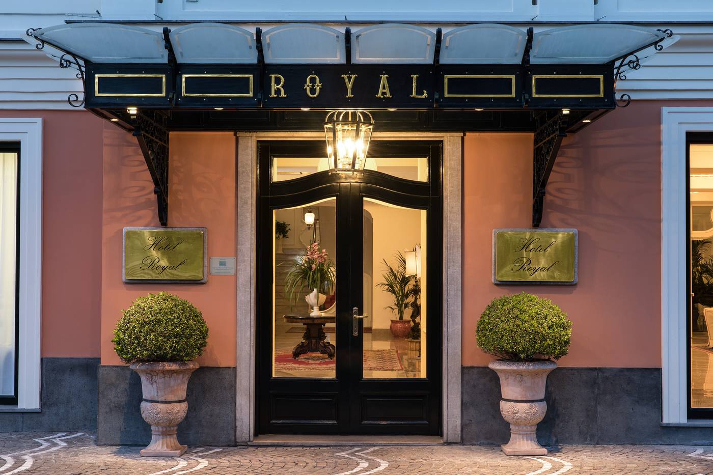 14.10.25 Grand Hotel Royal