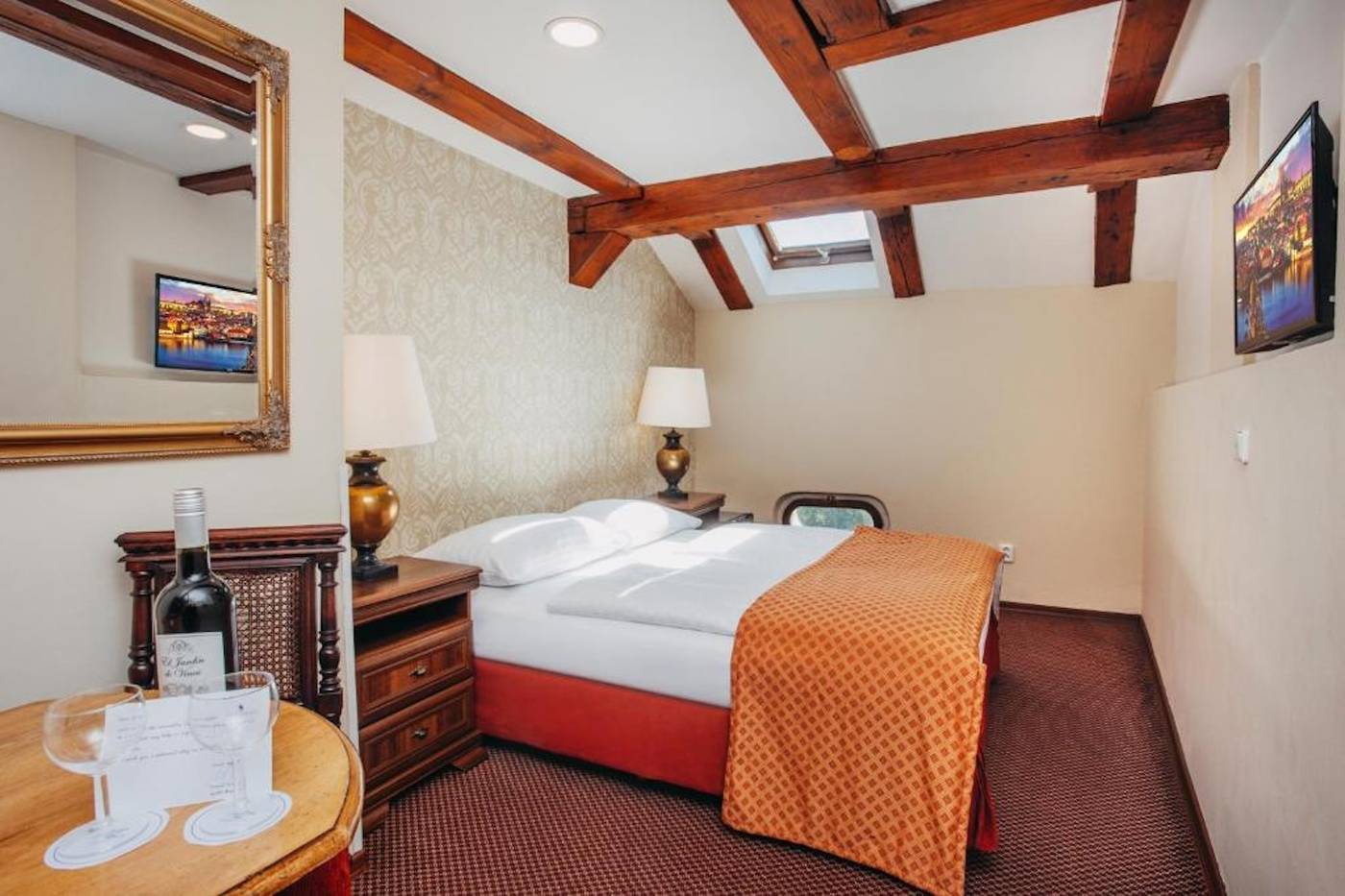 Wenceslas-Square-Hotel-Room-8