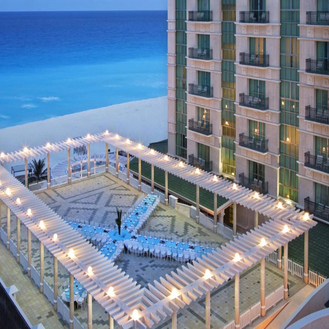 Sandos-Cancun-Lifestyle-Resort---Adults-Recommended-Terrace-7