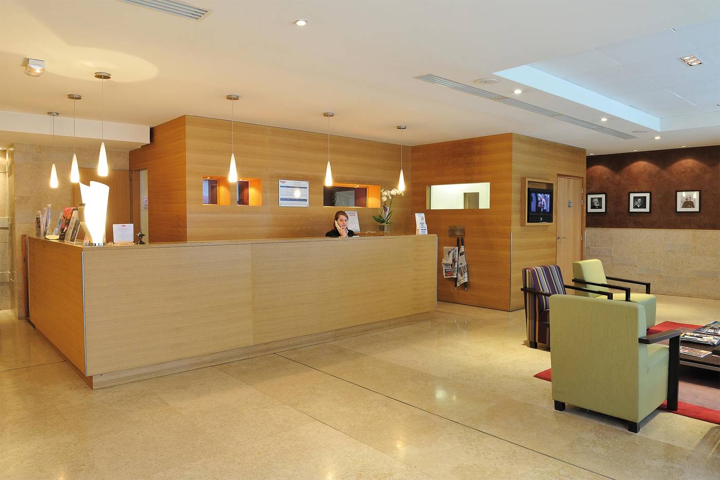 Residhome-Paris-Opera-Lobby-7