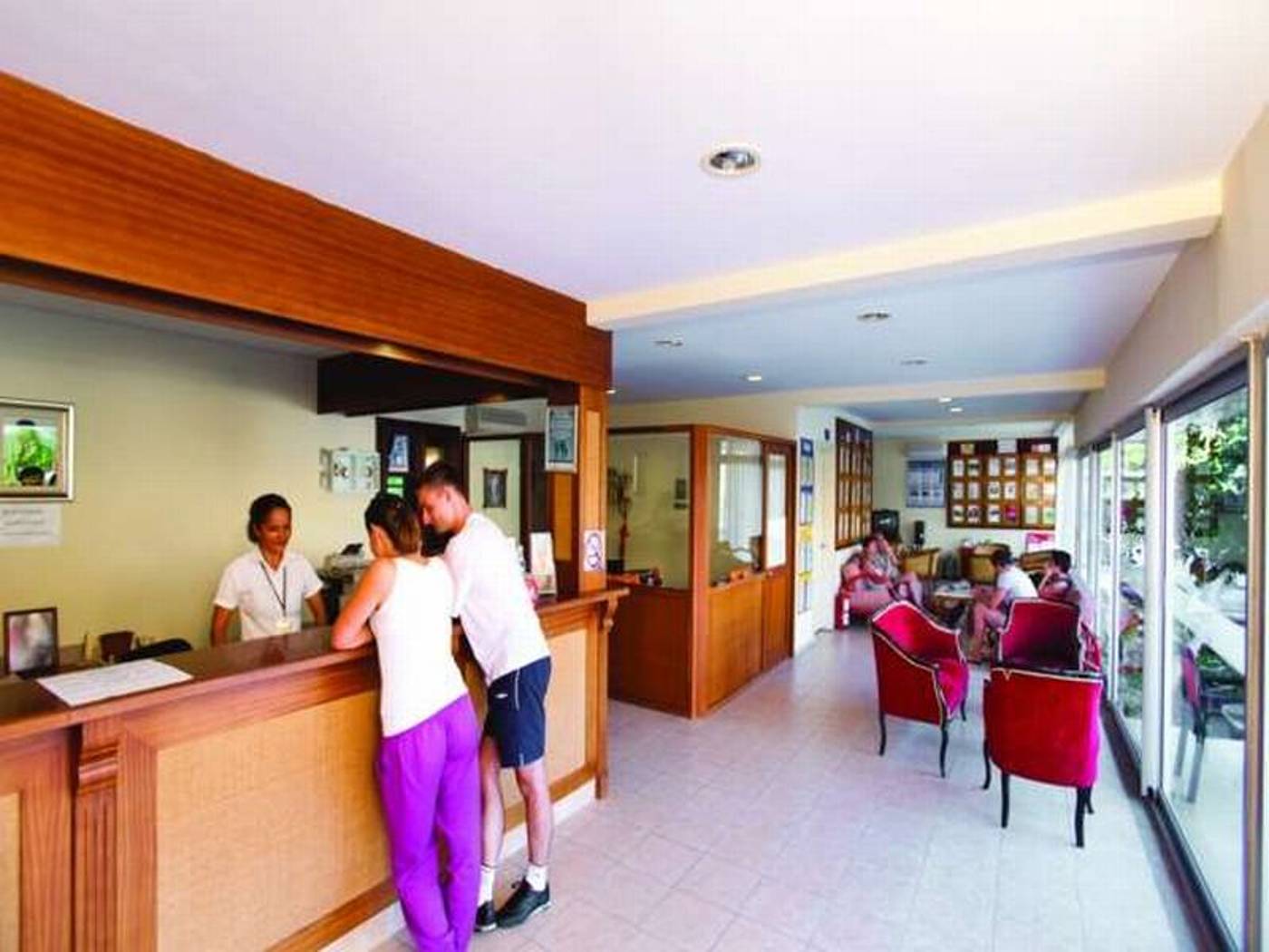 Ozlem-Garden-Lobby-27