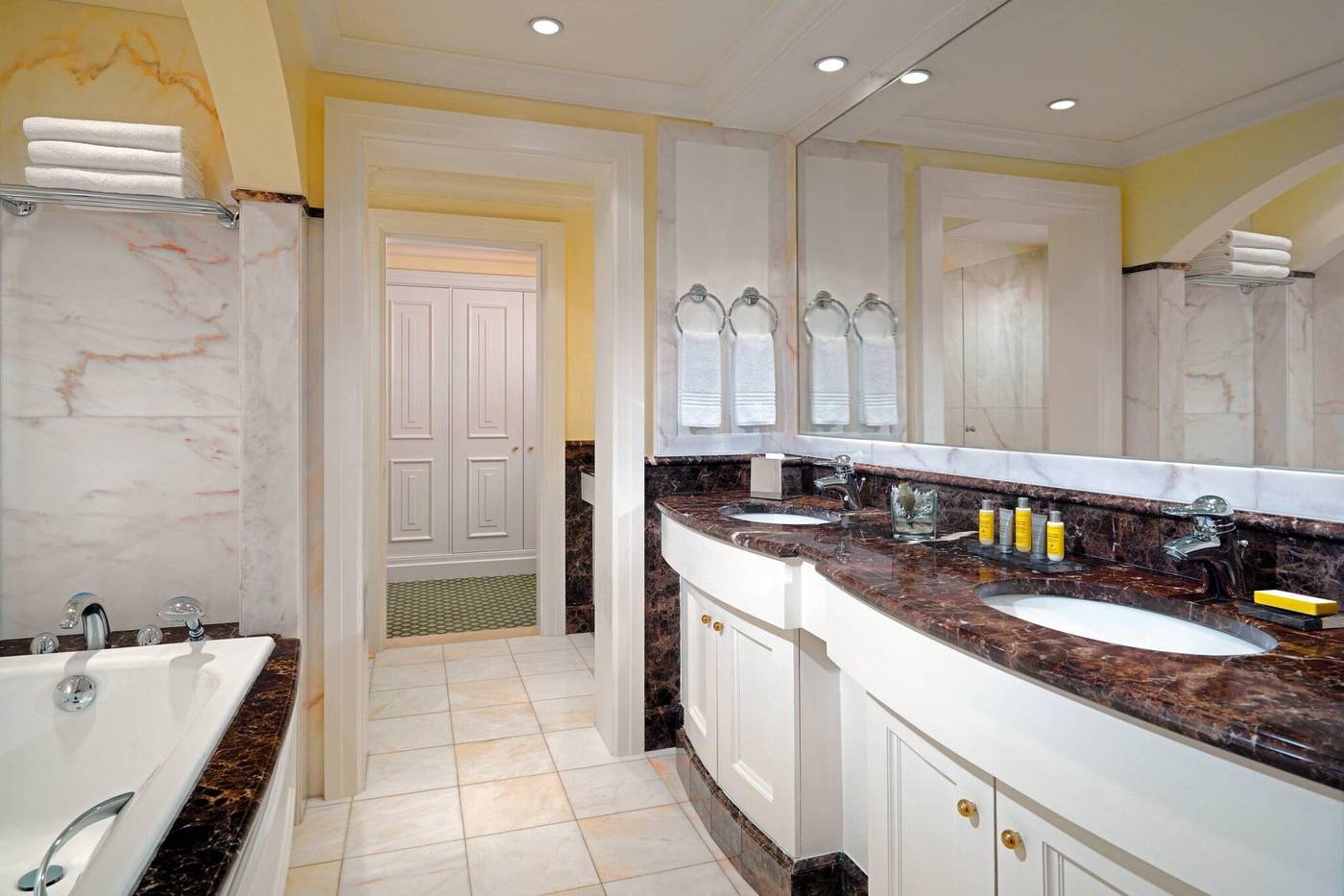 Marriott-Hotel-Lisbon-Room-46