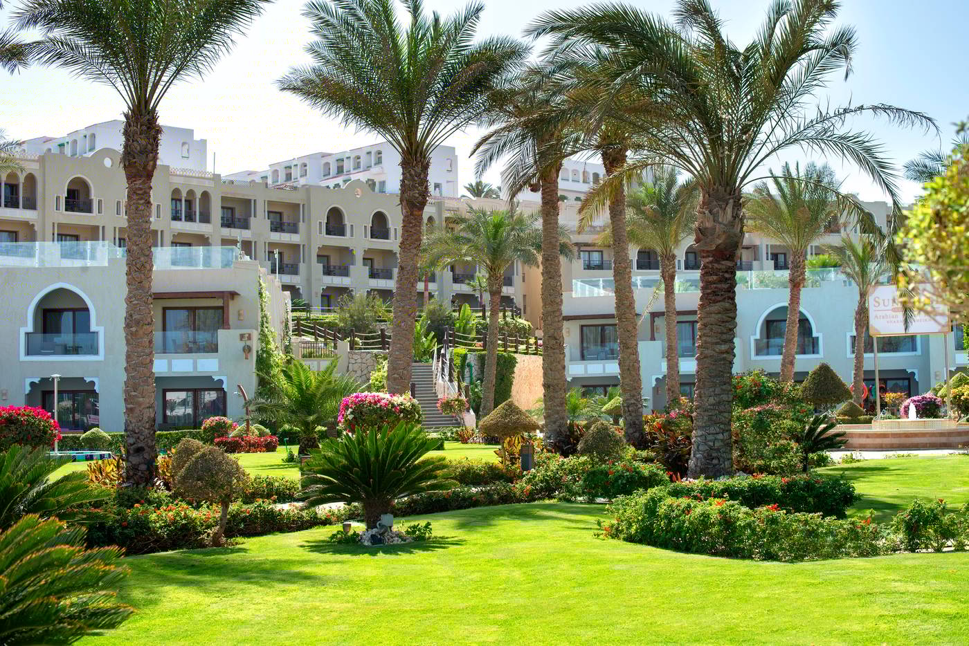 SUNRISE Arabian Beach Resort 04.09