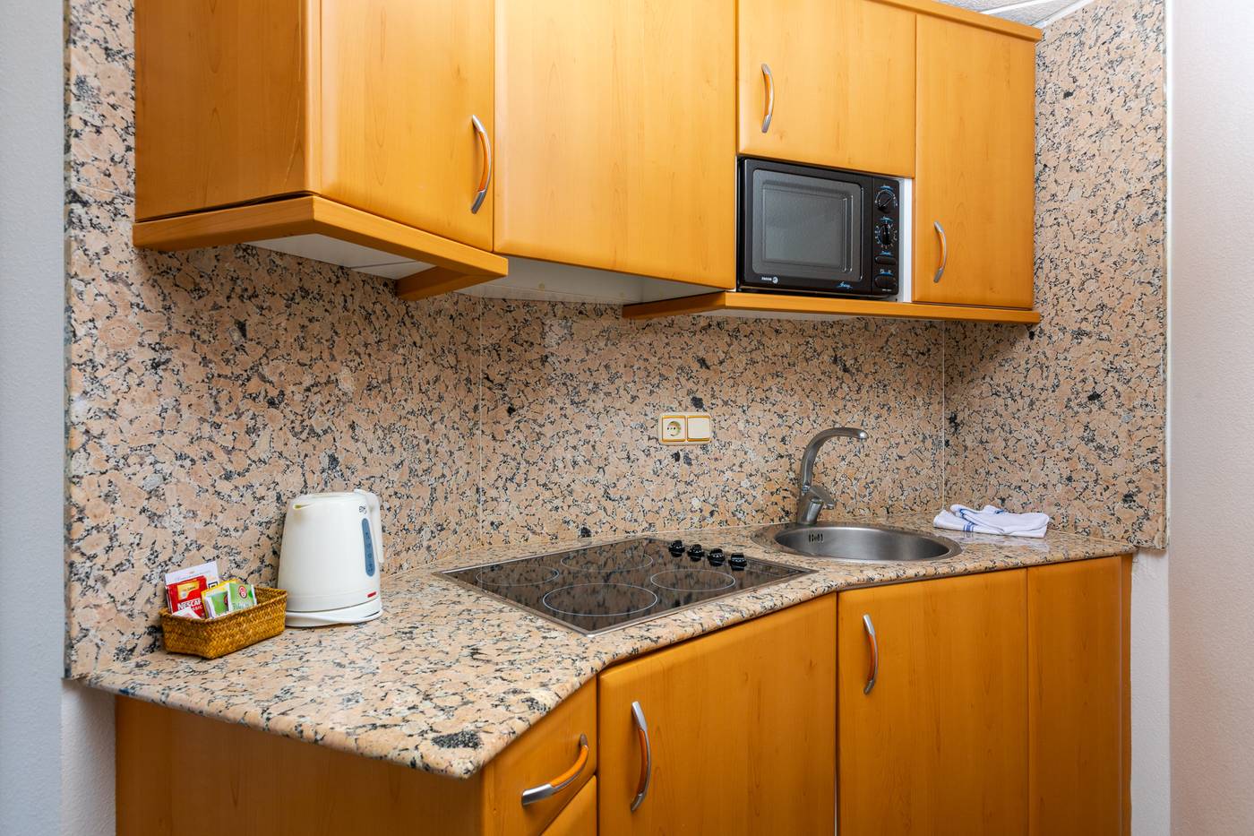 Suitehotel-S-Argamassa-Palace-Room-28