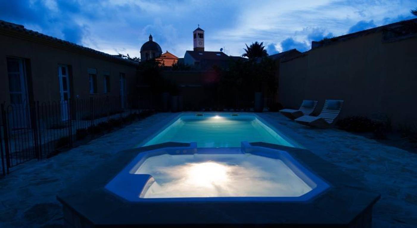 Aquae-Sinis-Albergo-Diffuso-Pool-15