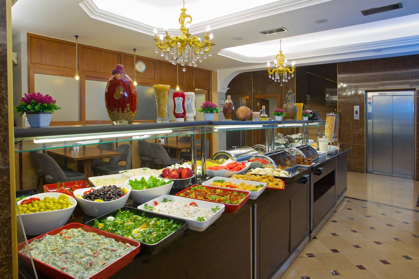 Grand-Ant-Restaurant-24