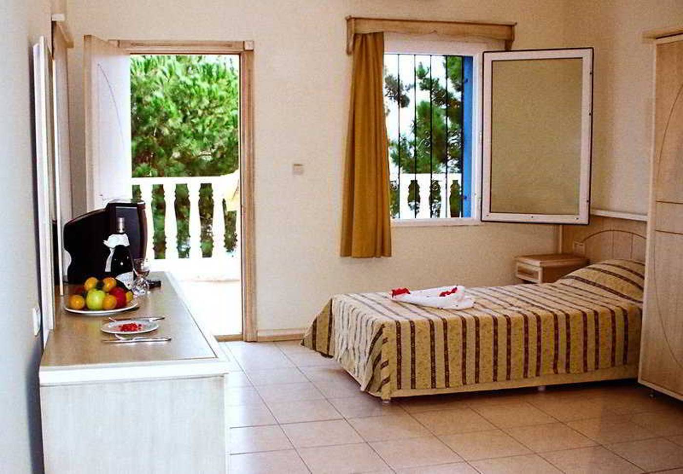 Club-Acacia-Hotel-Room-10