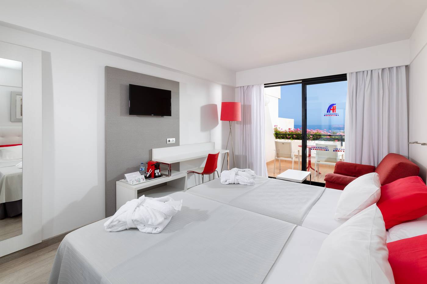 Alexandre-Hotel-Gala-Room-26