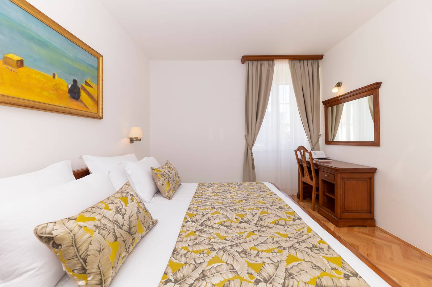 Heritage-Hotel-Tisno-Room-12