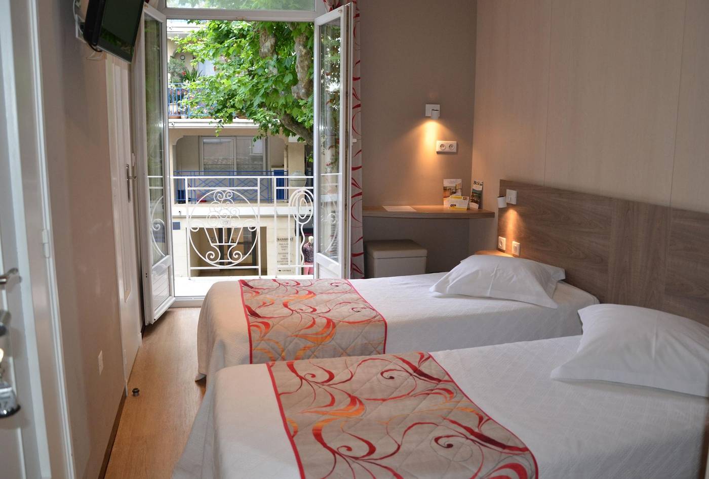 Hotel-Le-Revest-Room-13