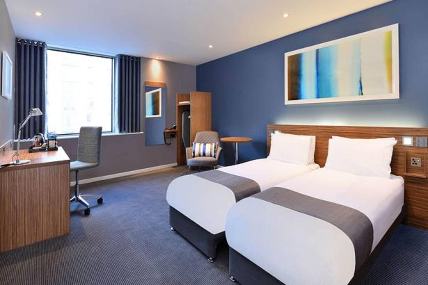 Travelodge-Plus-Dublin-City-Centre-Room-29
