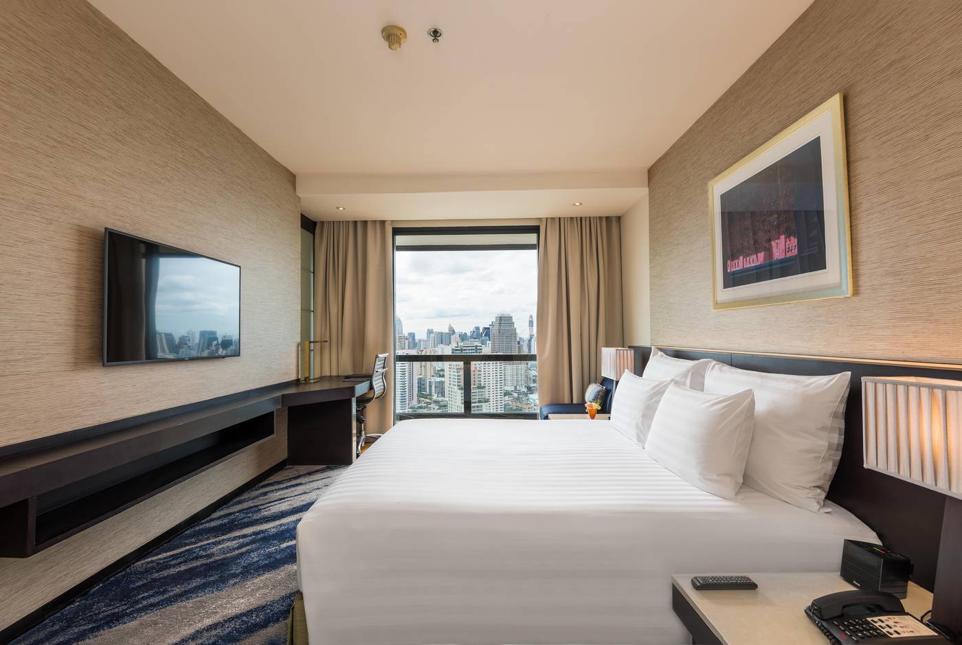 Emporium-Suites-by-Chatrium-Room-45