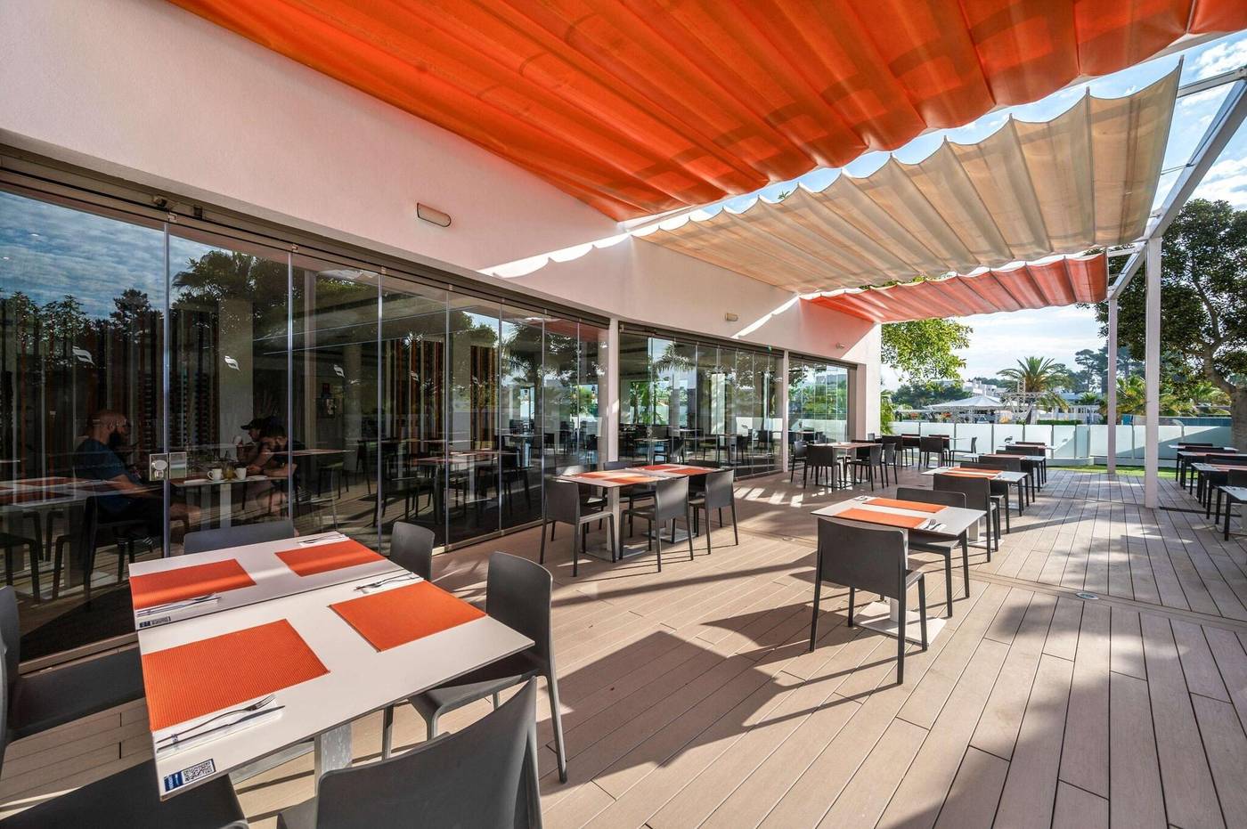 THB-Ocean-Beach-Terrace-17