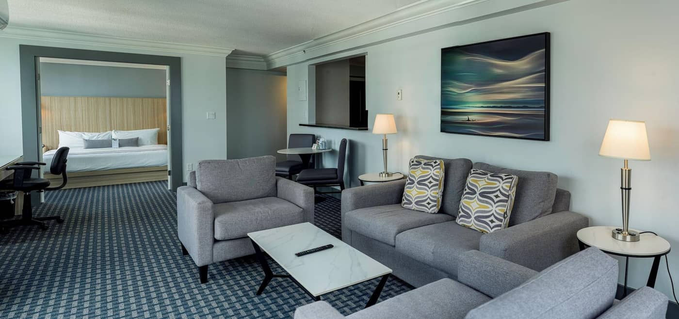 Century-Plaza-Hotel---Spa-Vancouver-Room-25