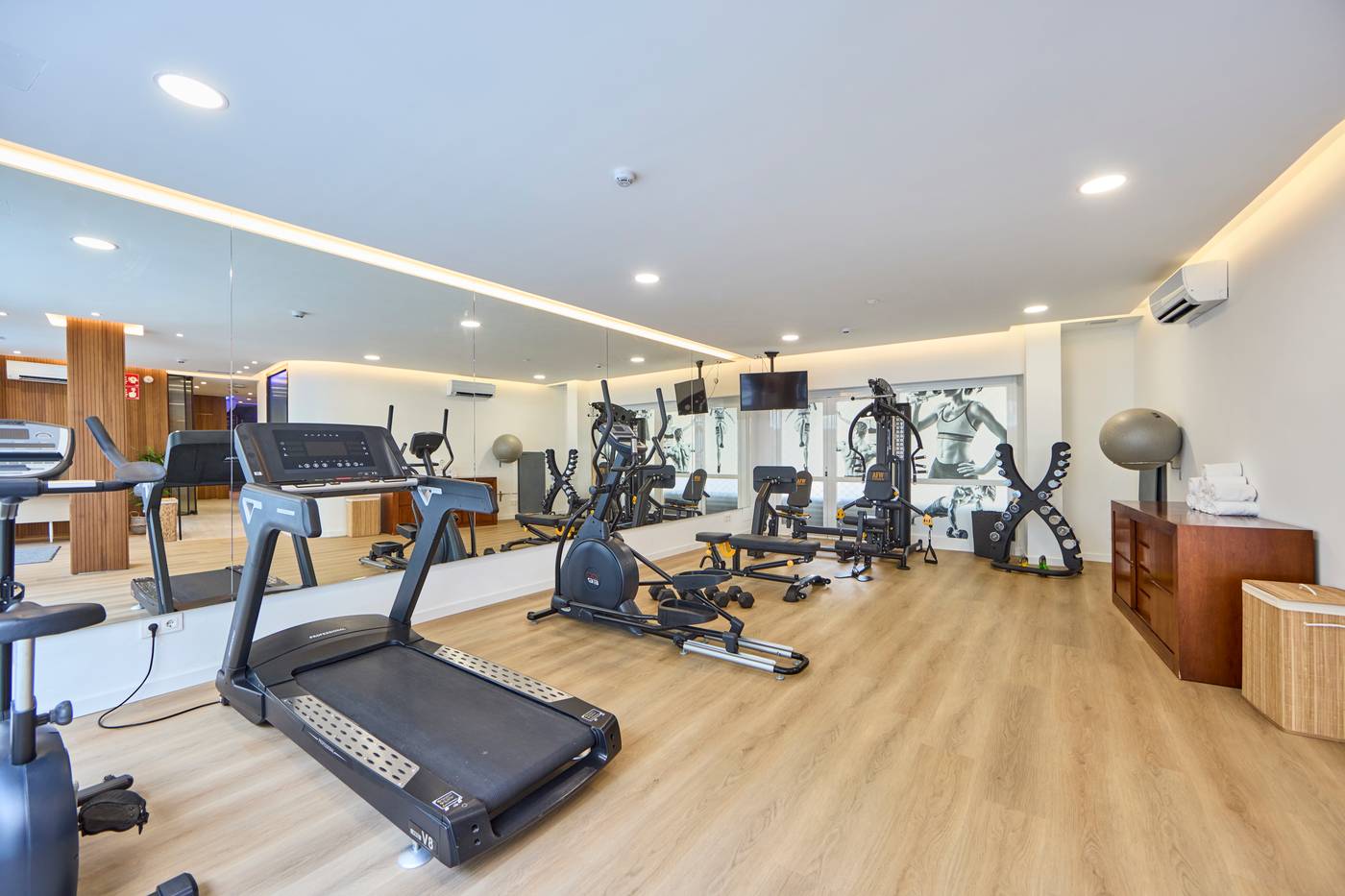 Tomir Portals Suites - Adults Only 16+