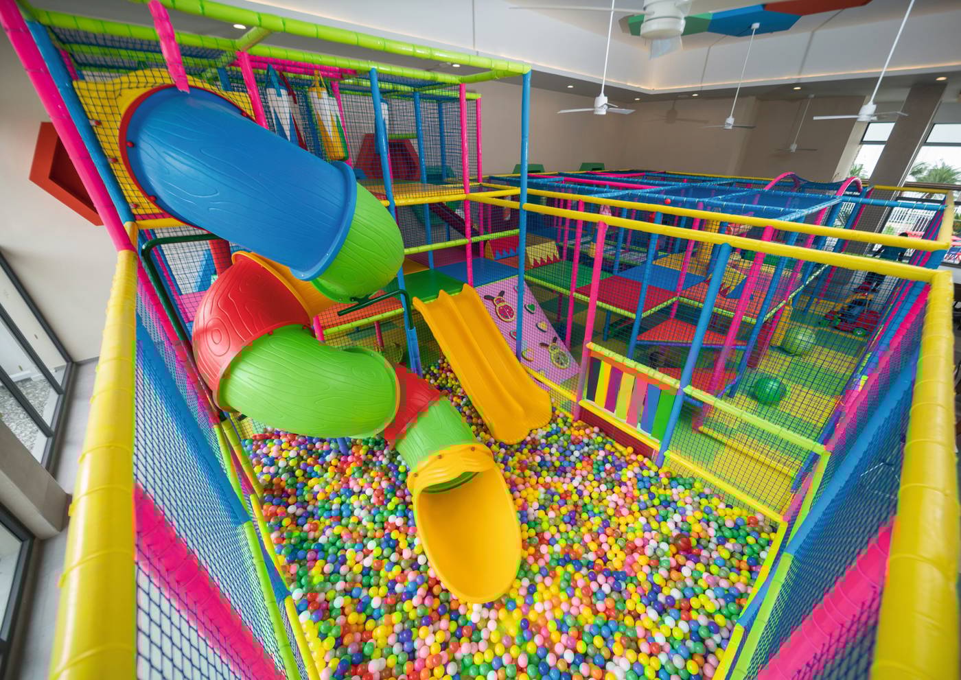 Riu-Ocho-Rios-All-Inclusive-Sports-and-Entertainment-53