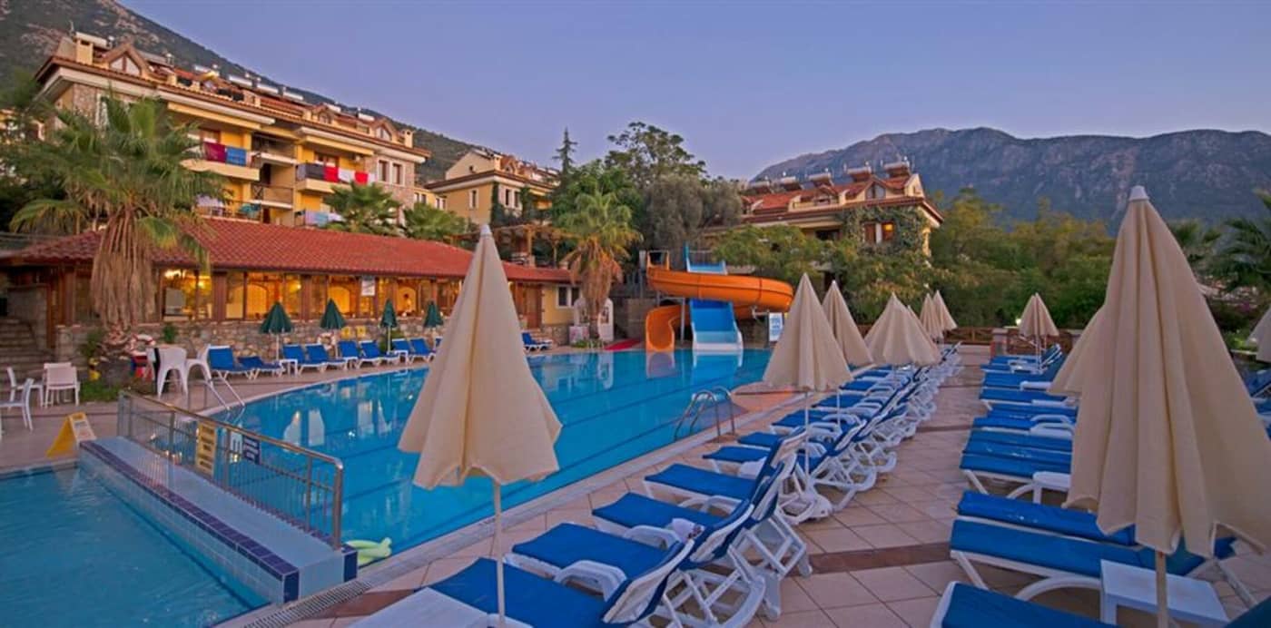 Perdikia-Hill-Family-Resort-Pool-4