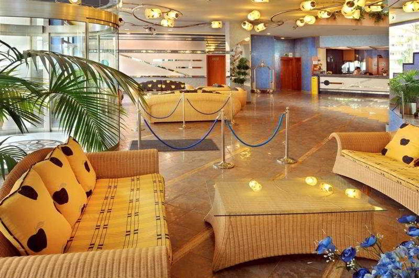 Kaktus-Albir-Lobby-30