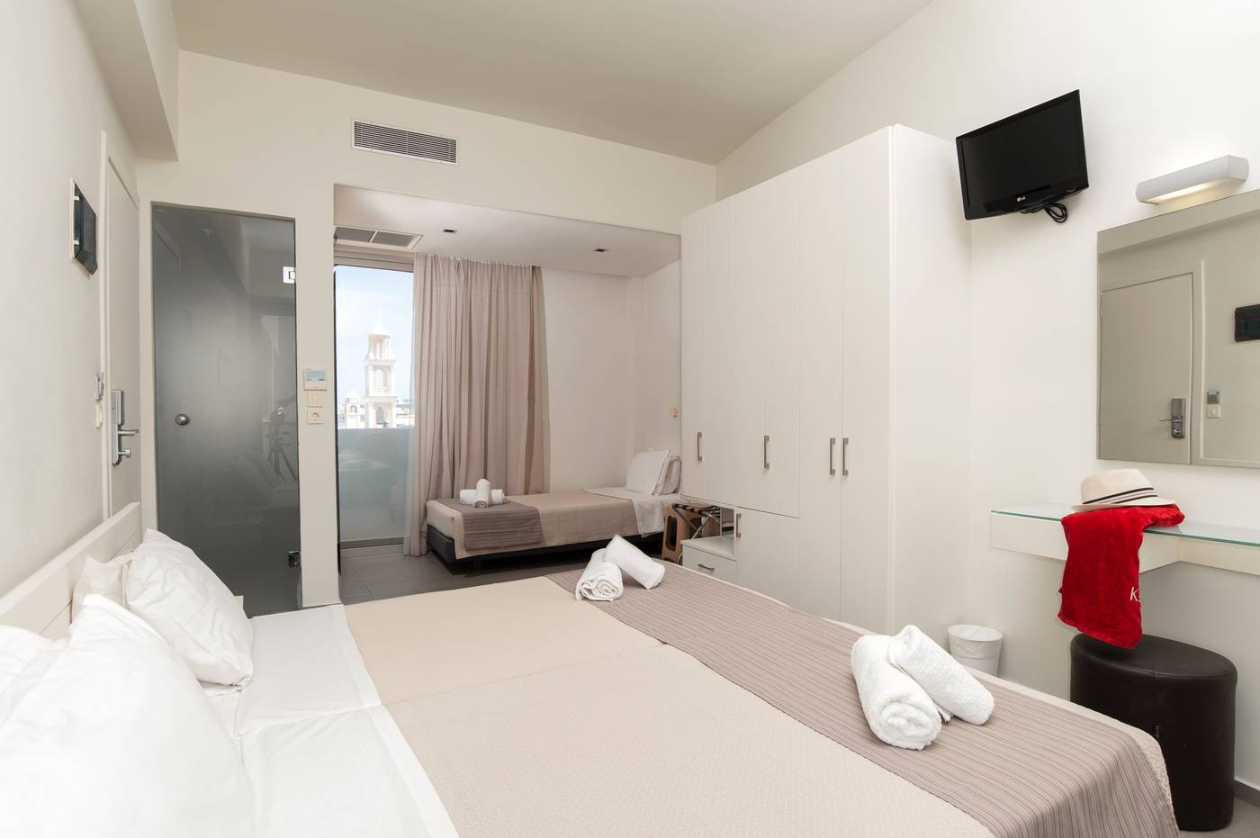 Atlantis-City-Hotel-Room-8