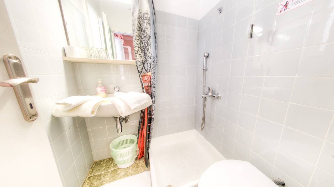 Guest-House-Villa-Nina-Room-39