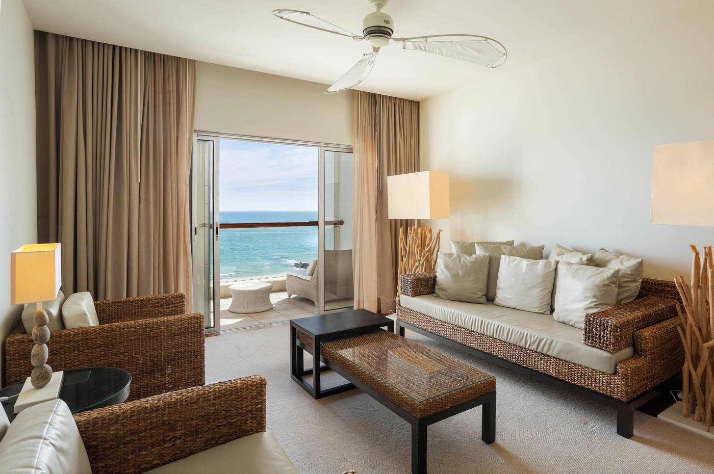 Crowne-Plaza-Vilamoura-Room-21