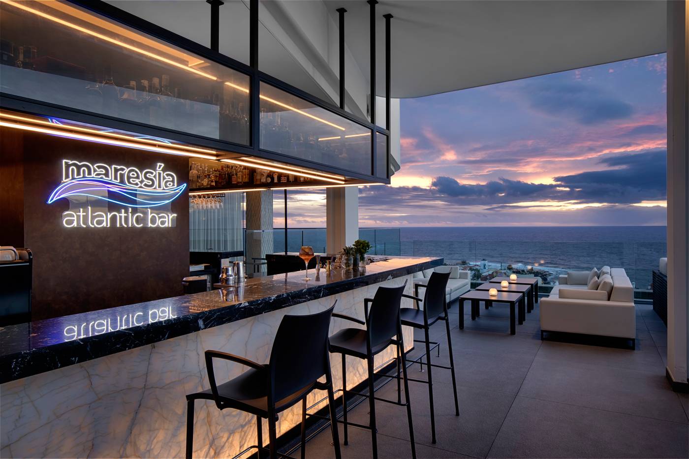 Royal-Hideaway-Corales-Suites--part-of-Barcel---Hotel-Group-Bar-51