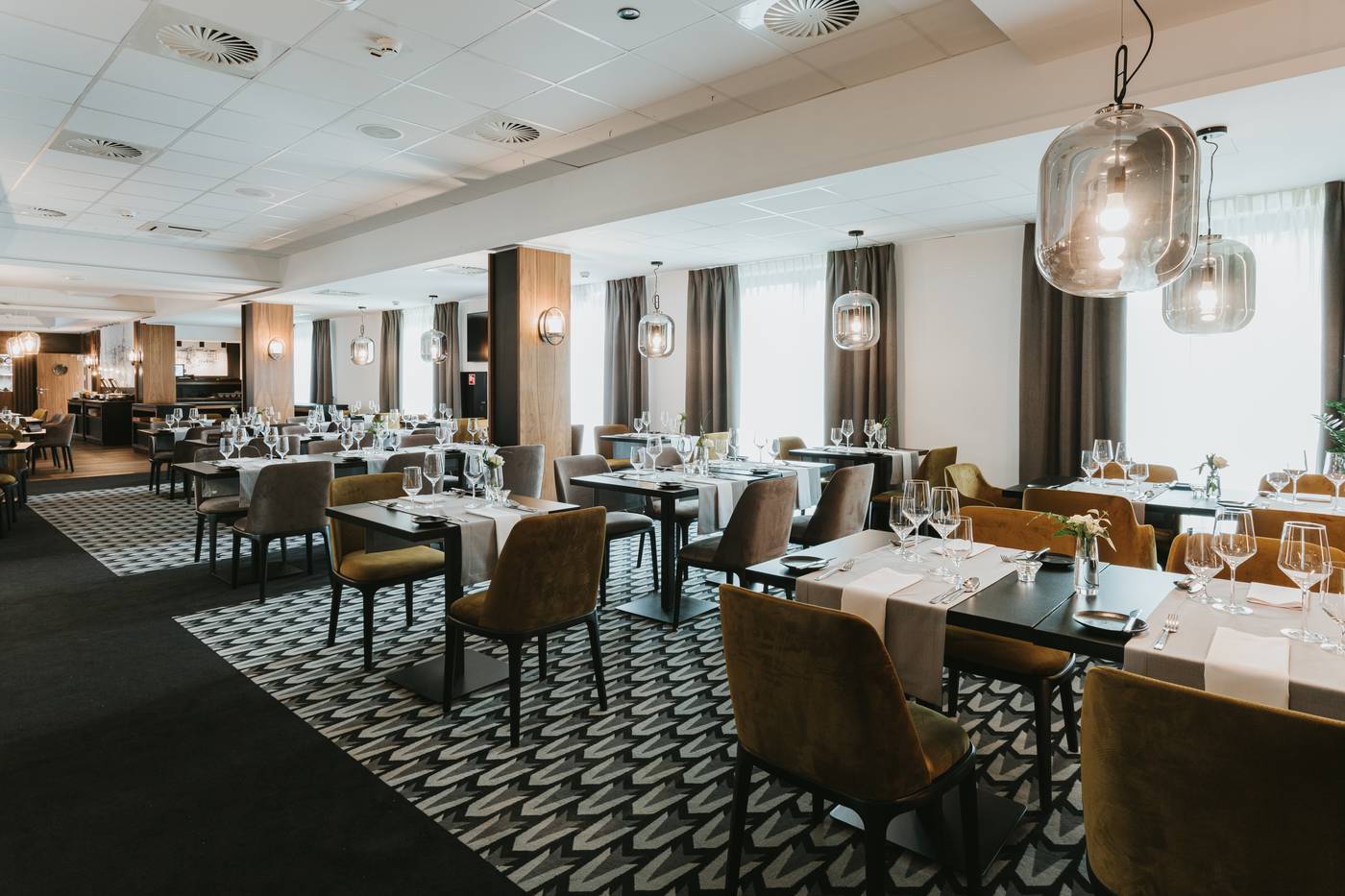 Garden-Square-Hotel-Restaurant-12