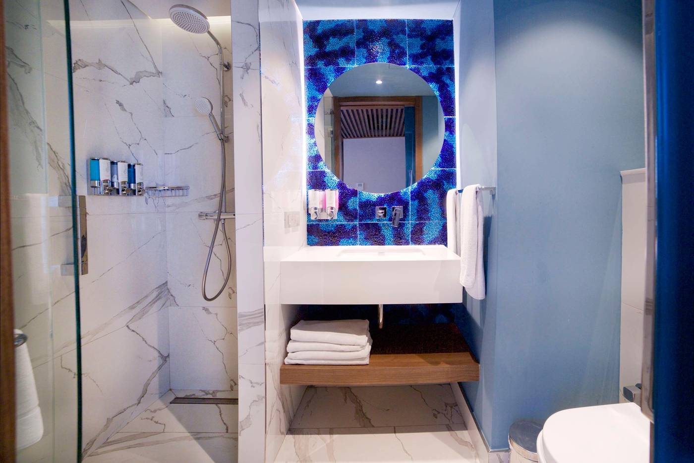 Hampton-by-Hilton-Istanbul-Old-City-Room-46