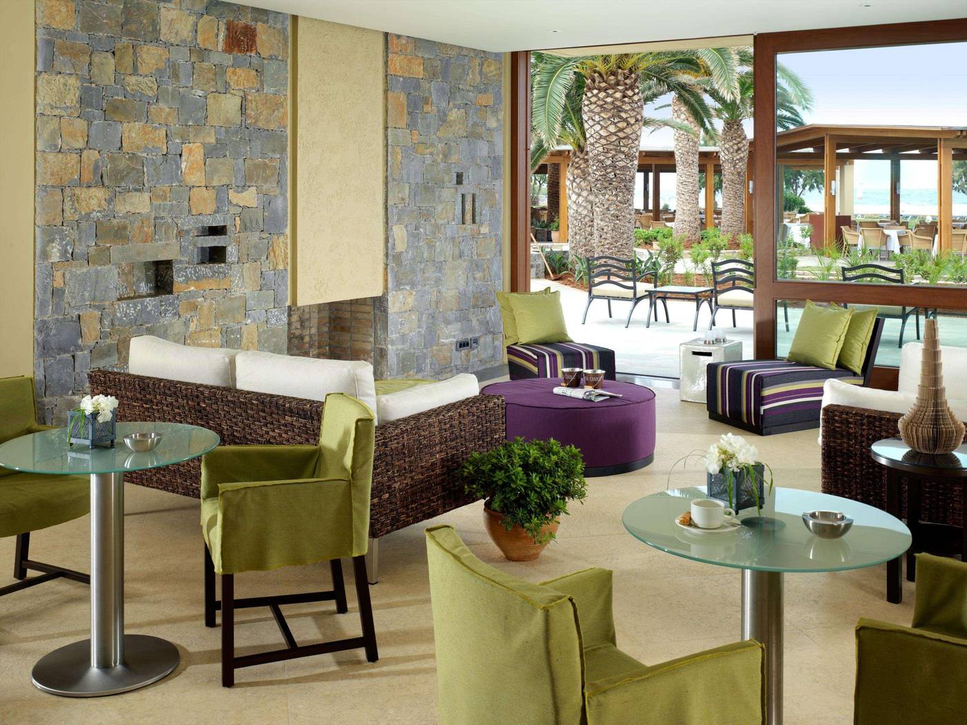 Kernos-Beach-Lobby-42