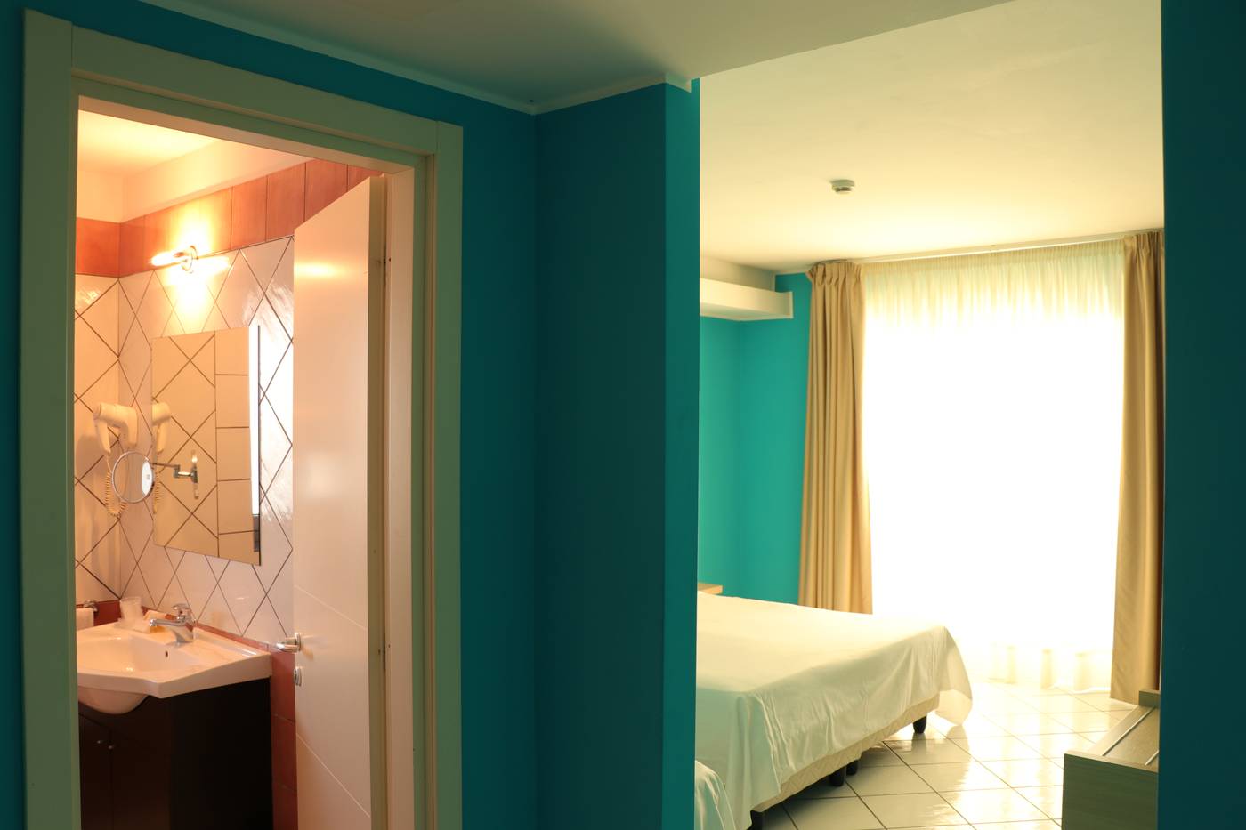 Ancora-Hotel-Room-16