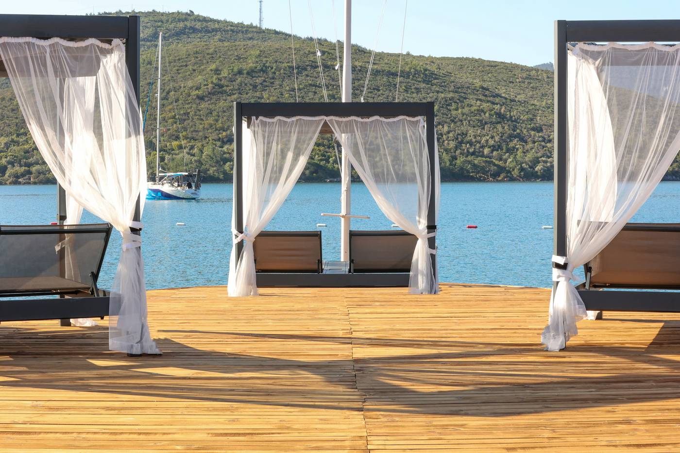 Crystal Green Bay Resort & Spa