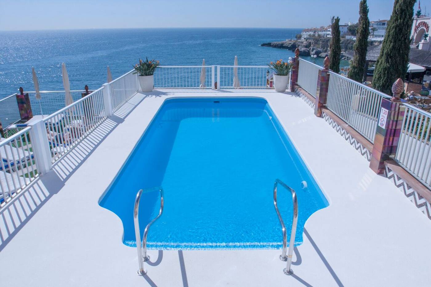 Balcon-de-Europa-Pool-4