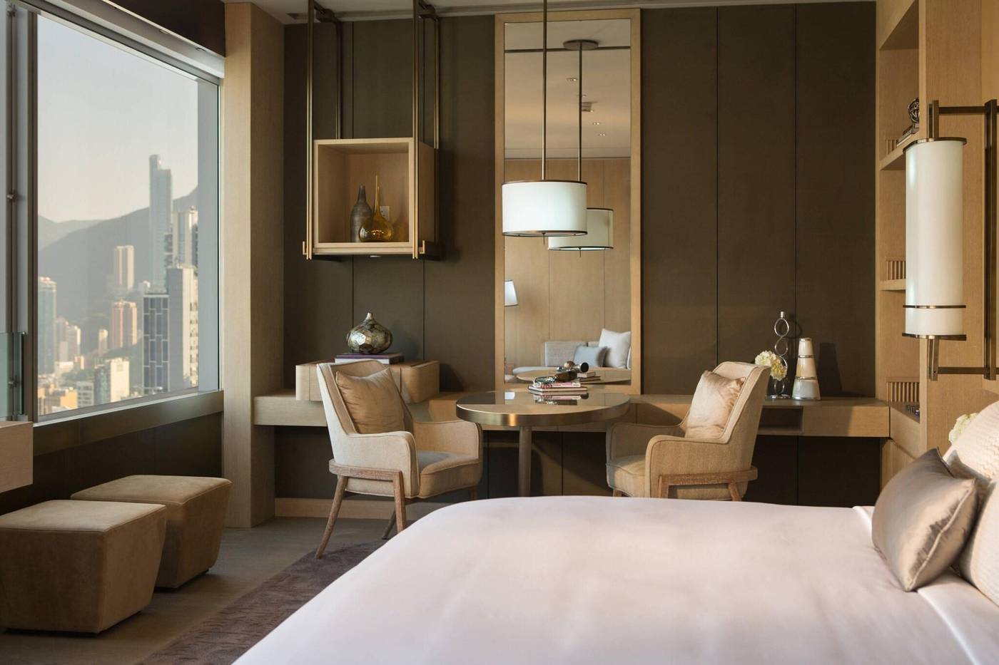Renaissance-Hong-Kong-Harbour-View-Hotel-Room-32