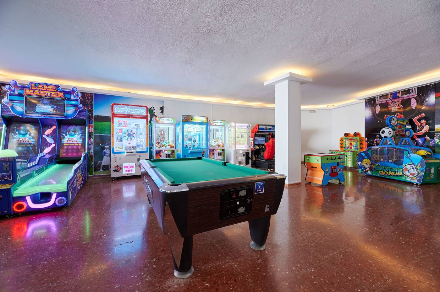 Alua-Sun-Marbella-Park-Sports-and-Entertainment-60