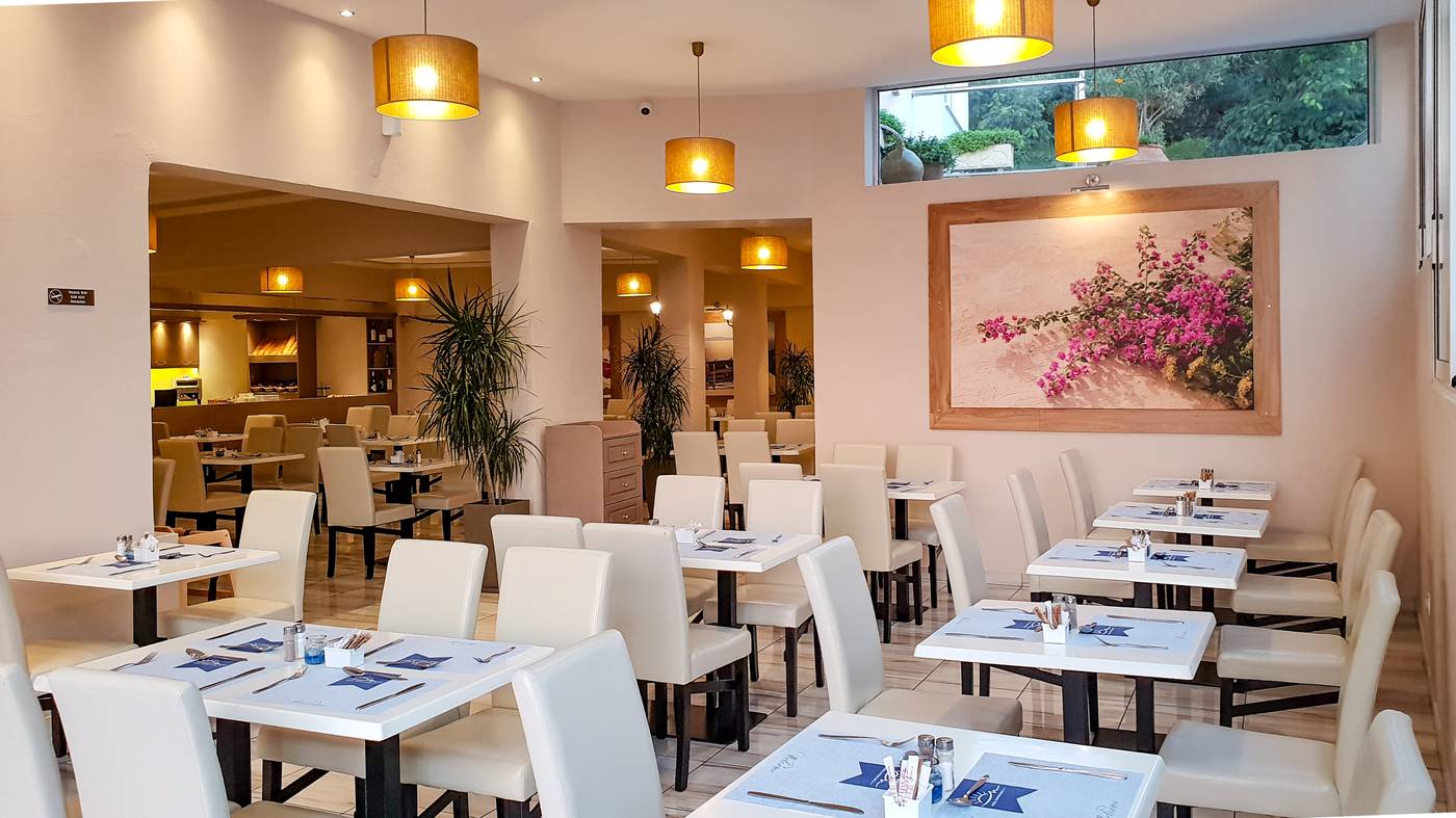 Yannis-Restaurant-18