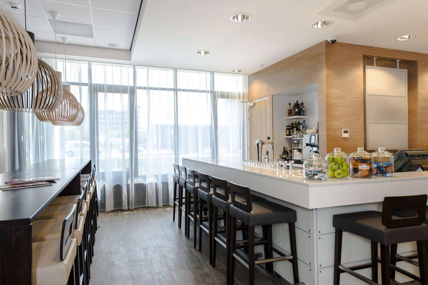 Hampton by Hilton Amsterdam Airport Schiphol-Netherlands-Amsterdam-Bar-2