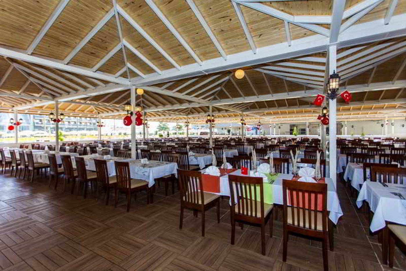 Eftalia-Splash-Resort-Restaurant-33