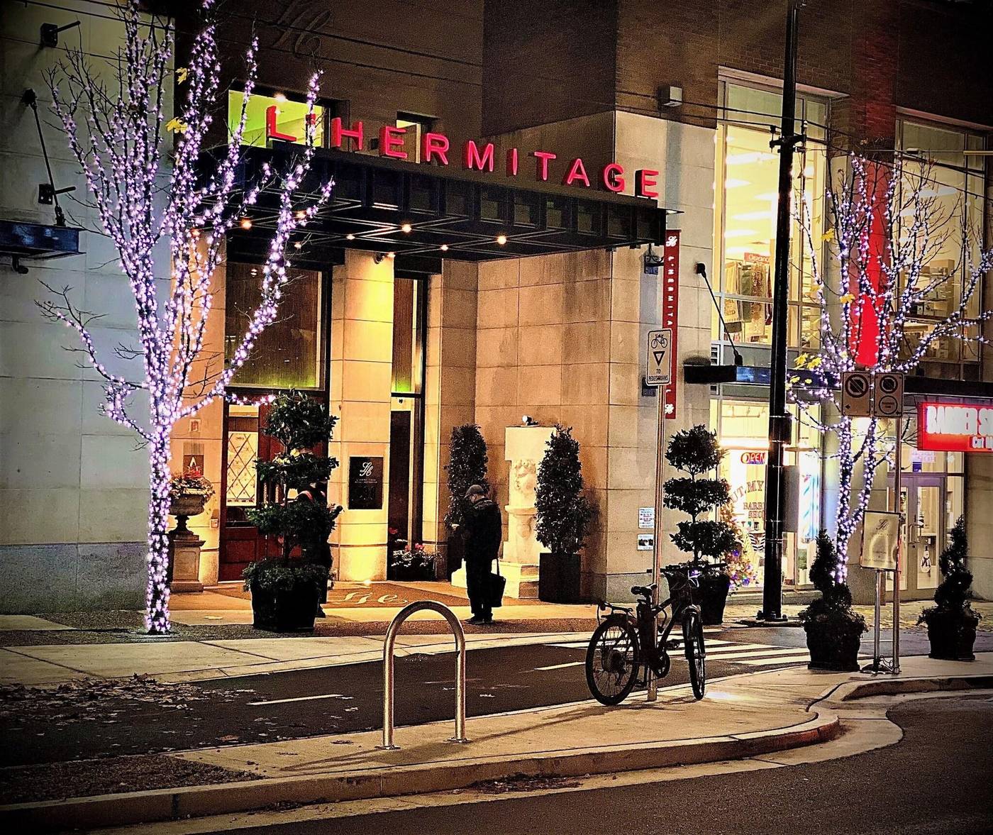 L'Hermitage Hotel-Canada-Vancouver-General view-4