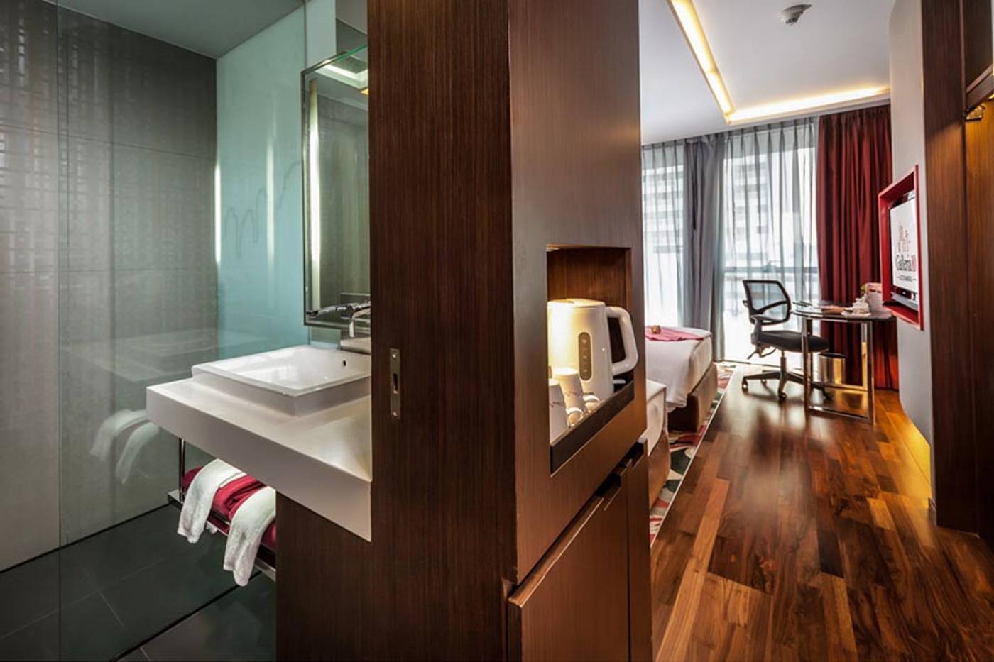 Galleria-10-Sukhumvit-by-Compass-Hospitality-Room-30