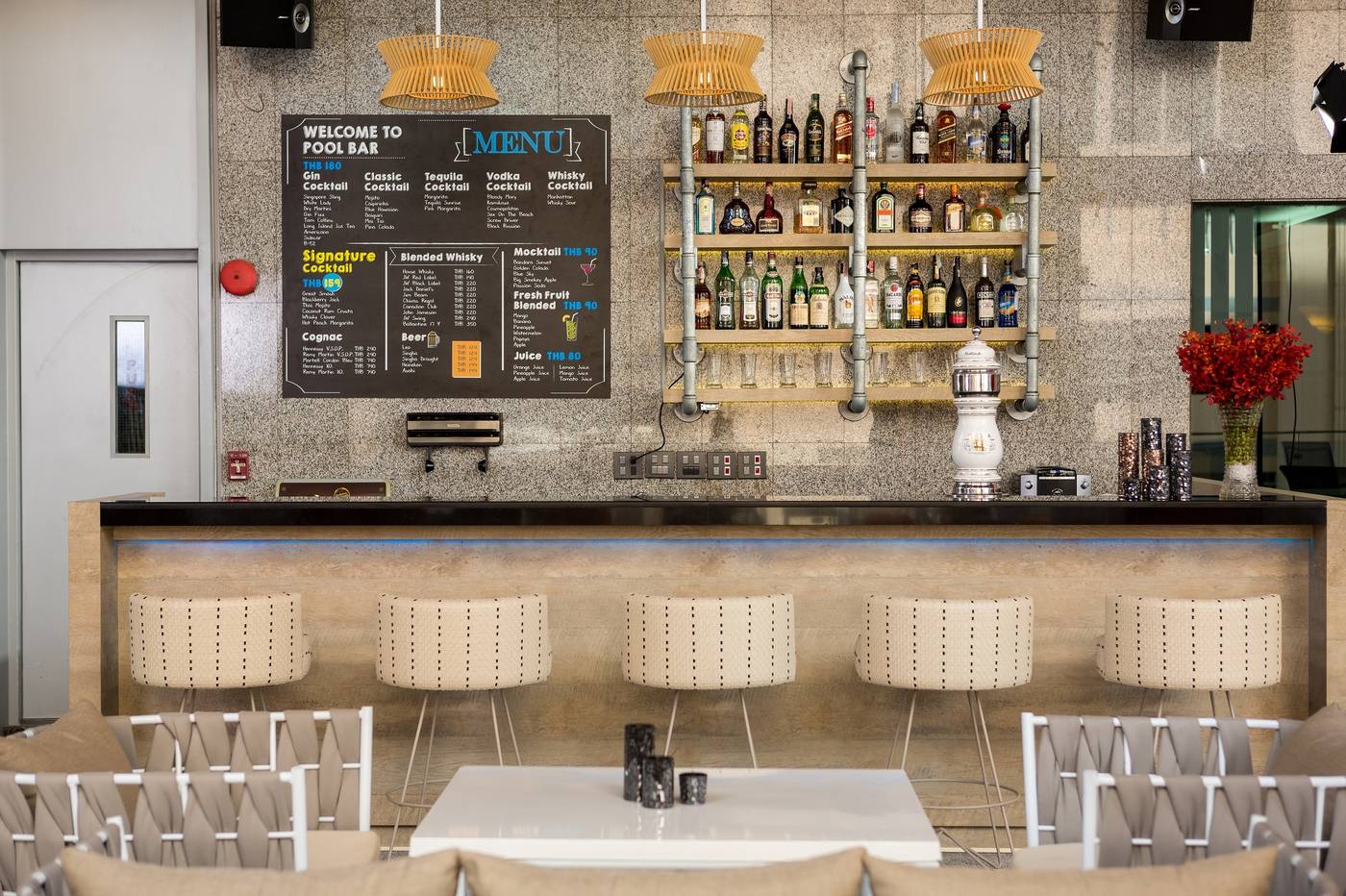 Bandara-Suites-Silom-Bar-13